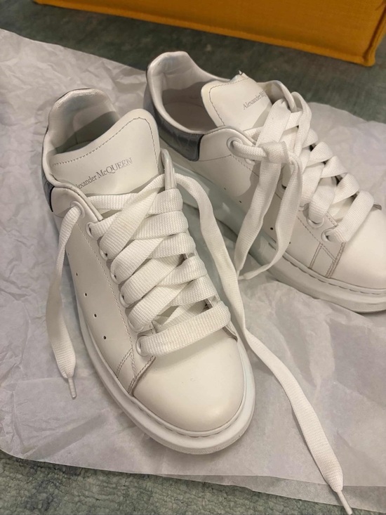 Alexander McQueen Shoes - Alexander McQUEEN White Leather Sneakers Shoes 37 6.5 7